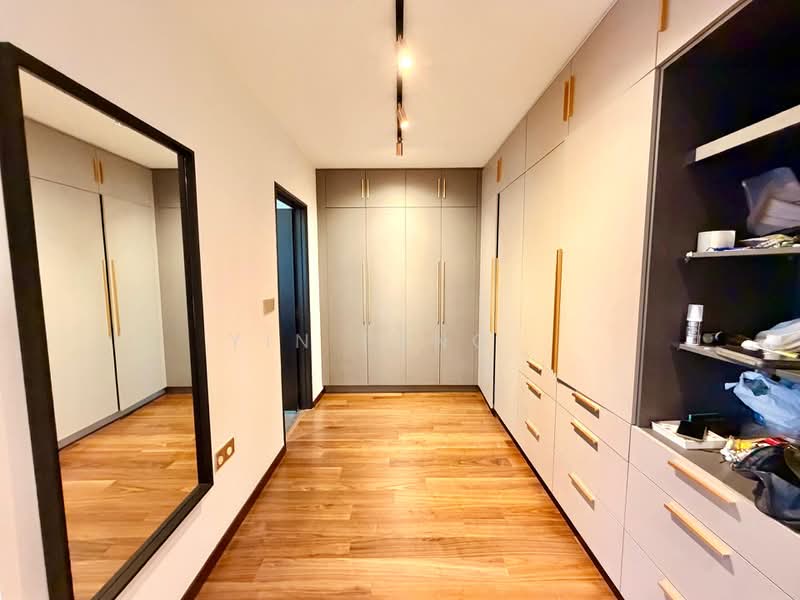 Rumah Teres 2-Tingkat untuk Disewa di Taman Tun Dr Ismail (Kuala Lumpur) - Yin Peng . - Wardrobe - PropertyGuru.com.my