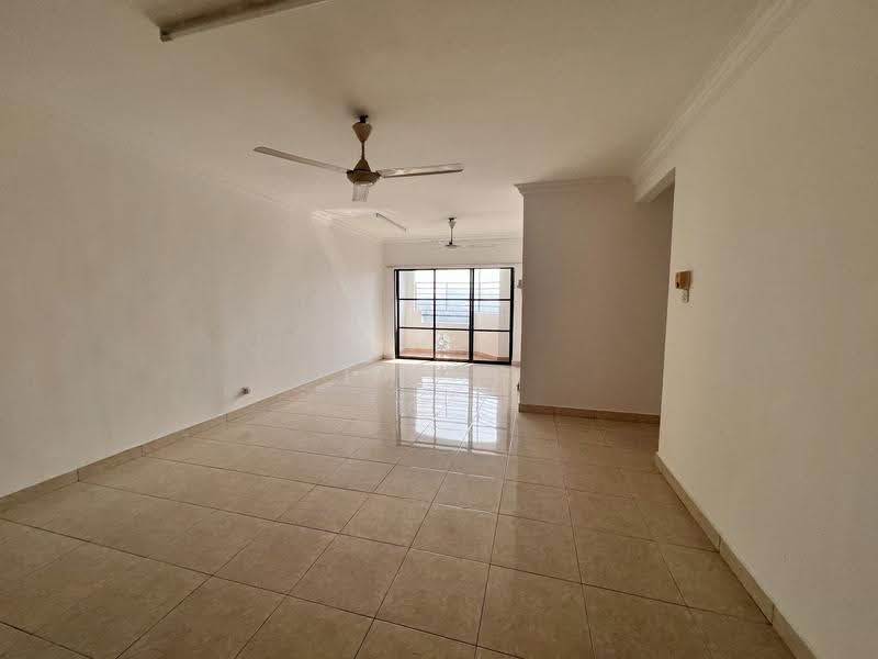 Pangsapuri untuk Dijual di Villamas Apartment - TY Ng - Living Room - PropertyGuru.com.my