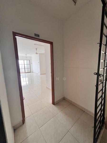 Pangsapuri untuk Dijual di Villamas Apartment - TY Ng - Entrance - PropertyGuru.com.my