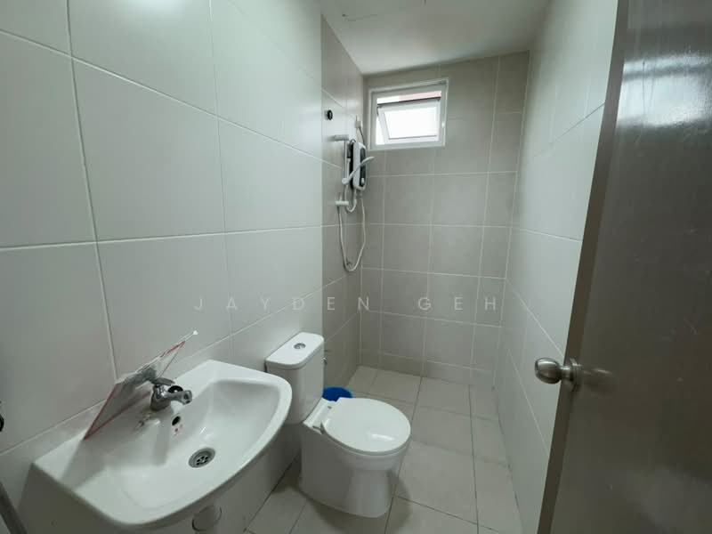Kondominium untuk Dijual di D'Aman Residence - Jayden Geh - Bathroom - PropertyGuru.com.my