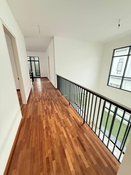 Bungalow House untuk Dijual di Eco Grandeur (Puncak Alam) - Lucas Loh - Corridor - PropertyGuru.com.my
