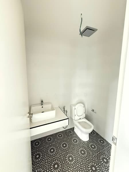 Bungalow House untuk Dijual di Eco Grandeur (Puncak Alam) - Lucas Loh - Bathroom - PropertyGuru.com.my