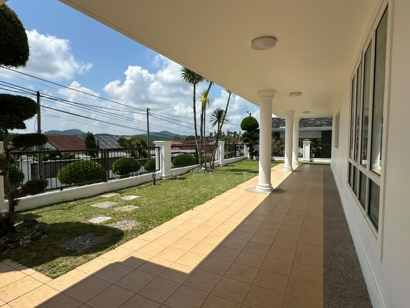 Bungalow House for Rent in Kluang (Johor) - Shanel Tee - Exterior - PropertyGuru.com.my