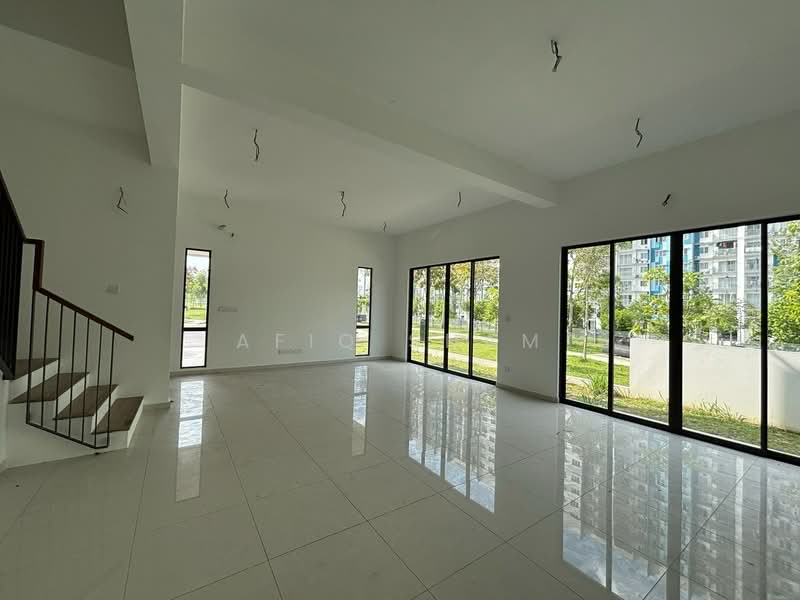 2-storey Terraced House for Sale in Bandar Gamuda Gardens (Rawang) - Afiq Sham - Living Room - PropertyGuru.com.my