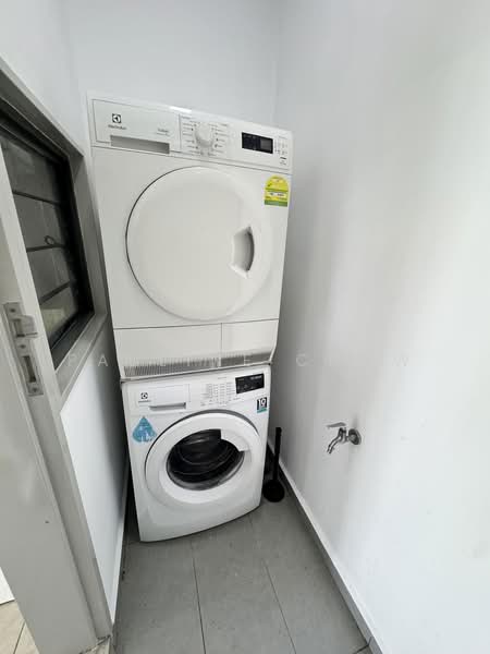 Service Residence for Rent at Petalz Residences - Pauline Chow - Yard - PropertyGuru.com.my