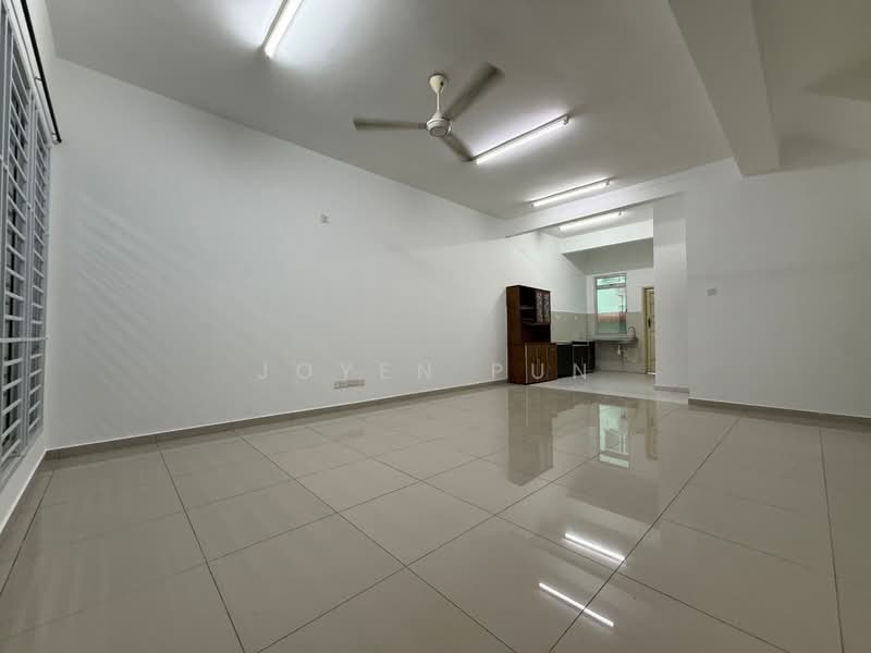 2-storey Terraced House for Sale in Bandar Seri Alam (Masai) - Joyen Pun - Living Room - PropertyGuru.com.my