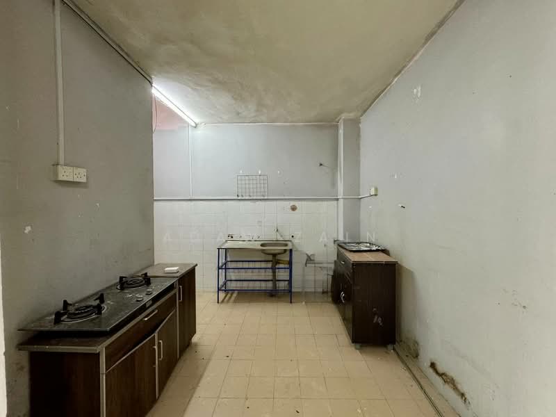 1-storey Terraced House for Sale in Taman Seri Medan Jaya (Telok Panglima Garang) - Adaw Zain - Kitchen - PropertyGuru.com.my