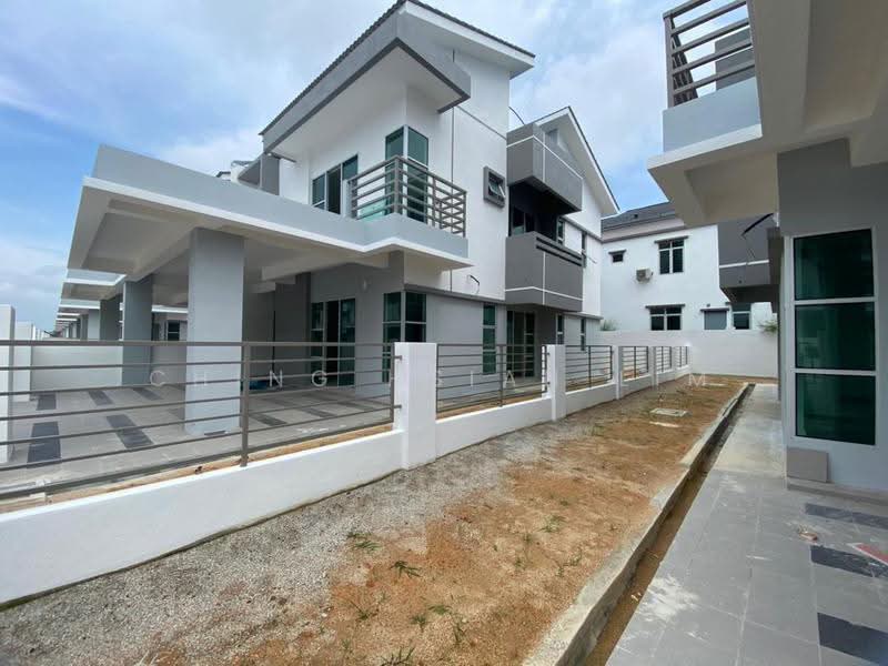 Rumah Berkembar untuk Dijual di Rumah Semi-D Dua Tingkat di Nibong Tebal Penang (Nibong Tebal) - Ching Hsian Lim - Exterior - PropertyGuru.com.my