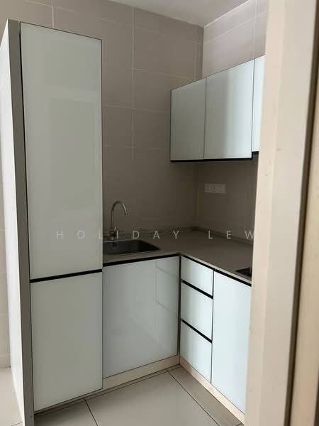 Pangsapuri untuk Dijual di Central Residence @ Sungai Besi - Holiday Lew - Kitchen - PropertyGuru.com.my