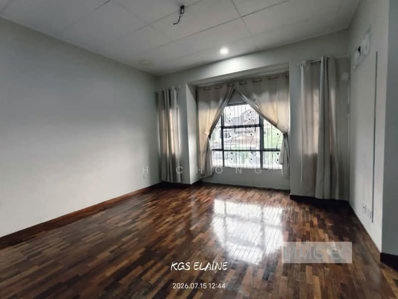 Rumah Teres untuk Dijual di Bandar Botanic (Klang) - KH Chong - Living Room - PropertyGuru.com.my