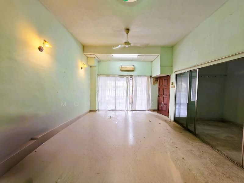 Rumah Teres 2-Tingkat untuk Dijual di Ulu Kelang (Selangor) - Mohd Faizal - Living Room - PropertyGuru.com.my
