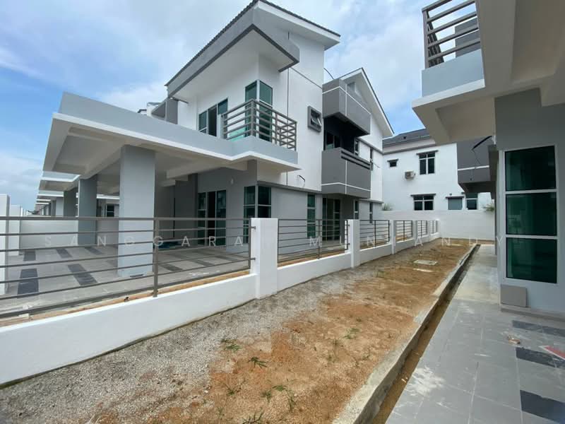 Rumah Berkembar untuk Dijual di Rumah Semi-D Dua Tingkat di Nibong Tebal Penang (Nibong Tebal) - Sanggaran Muniandy - Exterior - PropertyGuru.com.my