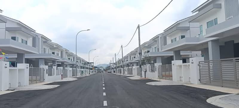 Rumah Berkembar untuk Dijual di Rumah Semi-D Dua Tingkat di Nibong Tebal Penang (Nibong Tebal) - Sanggaran Muniandy - Exterior - PropertyGuru.com.my