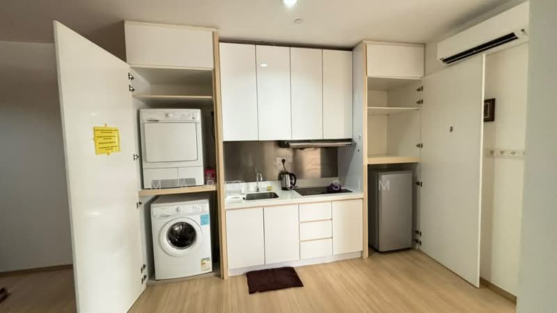 Service Residence for Sale at One One Eight (118 @ Island Plaza) - Marcus Sim - Kitchen - PropertyGuru.com.my