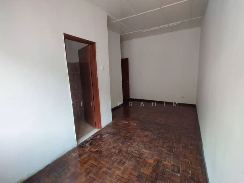 2-storey Terraced House for Sale in Seksyen 5 Wangsa Maju (Wangsa Maju) - Azli Ibrahim - Interior - PropertyGuru.com.my