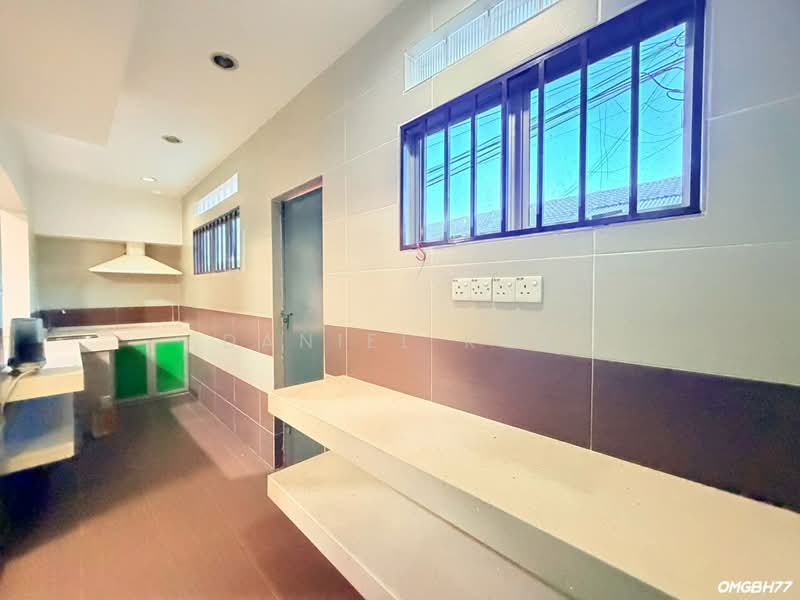 Rumah Teres 2-Tingkat untuk Dijual di Taman Teluk Pulai (Klang) - Daniel Kok - Kitchen - PropertyGuru.com.my