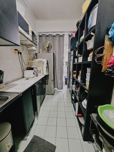 Apartment for Sale at Pangsapuri Sri Kemuning - Mohd Nazri Roslan - PropertyGuru.com.my