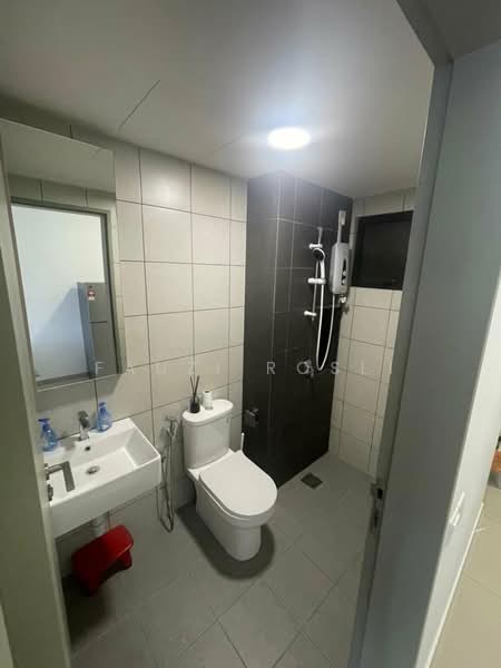 Service Residence for Sale at D'Vervain - Fauzi Rosli - Bathroom - PropertyGuru.com.my