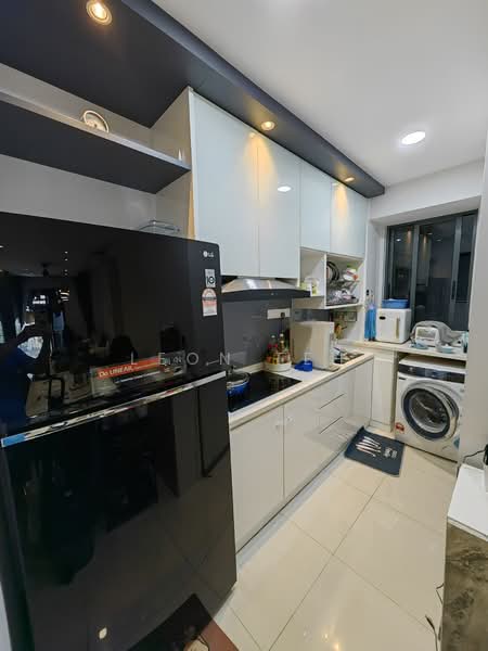 Service Residence for Sale at United Point (Residensi Berpadu) - Leon Teh - Kitchen - PropertyGuru.com.my