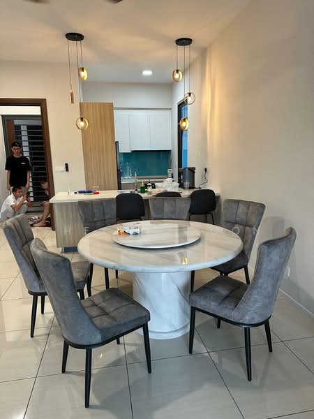 Condominium for Rent at Queens Residences Q1 @ Queens Waterfront - Shelley Voon - Dining Room - PropertyGuru.com.my