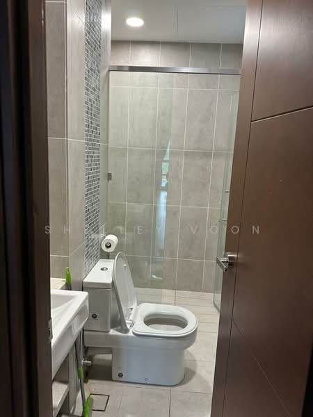 Condominium for Rent at Queens Residences Q1 @ Queens Waterfront - Shelley Voon - Bathroom - PropertyGuru.com.my