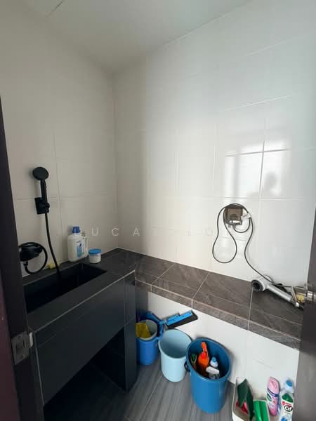Bungalow House untuk Dijual di Eco Grandeur (Puncak Alam) - Lucas Loh - Bathroom - PropertyGuru.com.my