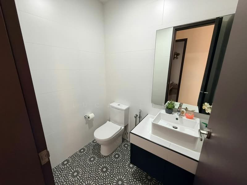Bungalow House untuk Dijual di Eco Grandeur (Puncak Alam) - Lucas Loh - Bathroom - PropertyGuru.com.my