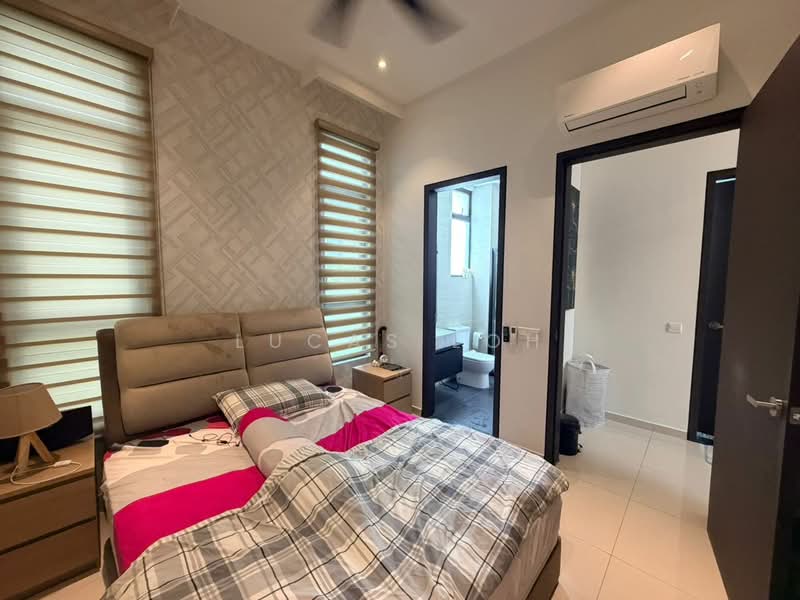 Bungalow House untuk Dijual di Eco Grandeur (Puncak Alam) - Lucas Loh - Bedroom - PropertyGuru.com.my