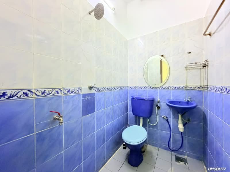 Rumah Teres 2-Tingkat untuk Dijual di Taman Teluk Pulai (Klang) - Daniel Kok - Bathroom - PropertyGuru.com.my