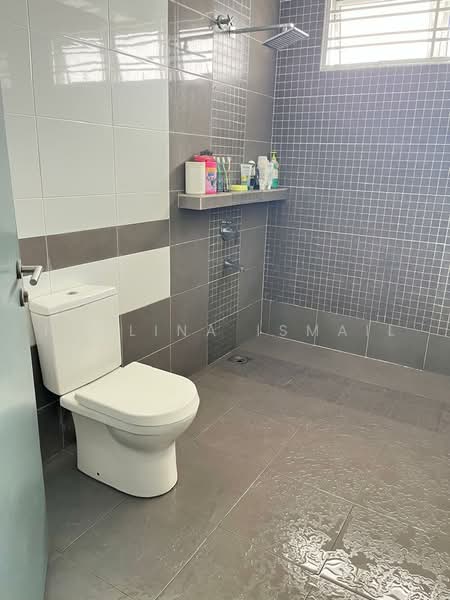 2-storey Terraced House for Sale in Kota Seriemas (Nilai) - Haslina Ismail - Bathroom - PropertyGuru.com.my
