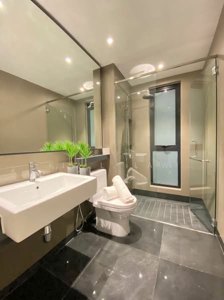 Kediaman Servis untuk Dijual di Vista Residences - Kim L. Law - Bathroom - PropertyGuru.com.my