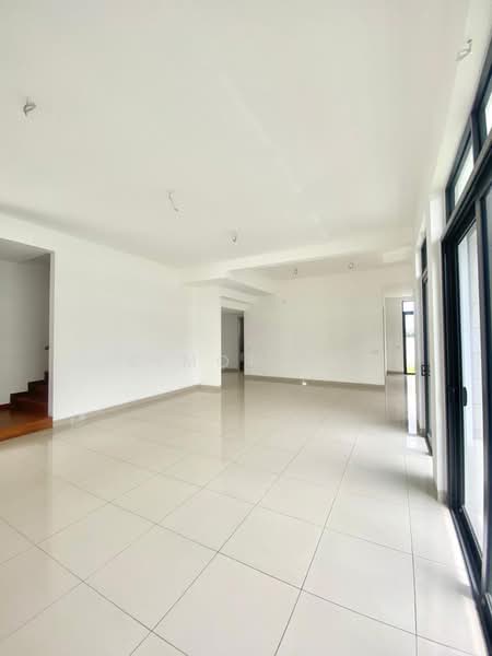 Rumah Berkembar untuk Dijual di Taman Jasa Ria (Garden villa) (Bukit Mertajam) - Simon Ng - Living Room - PropertyGuru.com.my