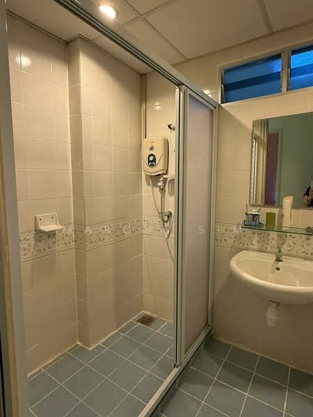 Condominium for Sale at Putra Place Condominium - Marcus Sim - Bathroom - PropertyGuru.com.my