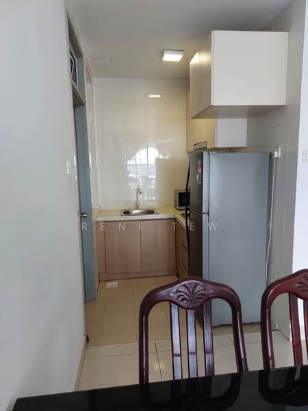 Kediaman Servis untuk Dijual di Pangsapuri Tanah Emas (Golden Sands) - Rene Tew - Kitchen - PropertyGuru.com.my
