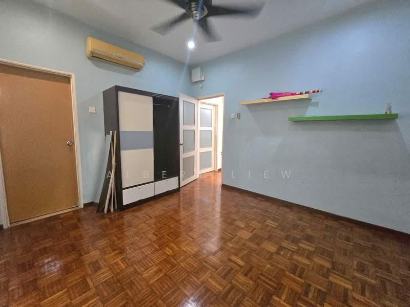 2-storey Terraced House for Sale in Tampoi (Johor) - Albert Liew - Bedroom - PropertyGuru.com.my