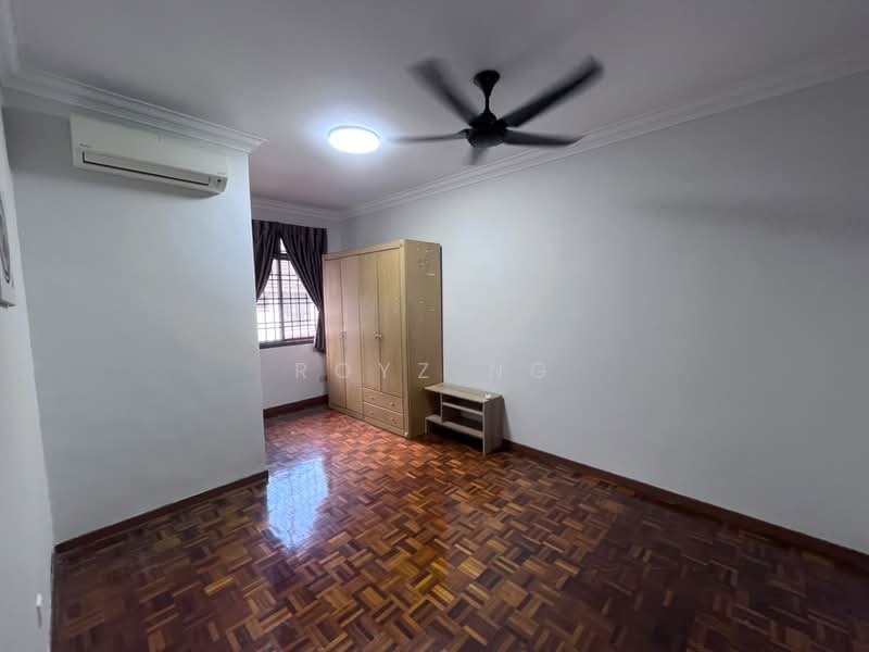 2-storey Terraced House for Rent in Taman Mount Austin (Tebrau) - Royz Ng - Bedroom - PropertyGuru.com.my