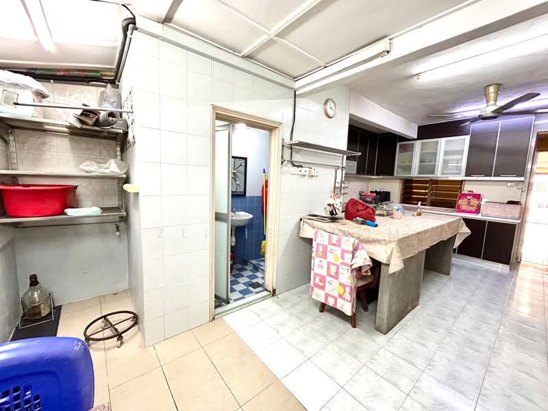 Rumah Teres 2-Tingkat untuk Dijual di Taman Permata (Ulu Kelang) - Azli Ibrahim - Kitchen - PropertyGuru.com.my