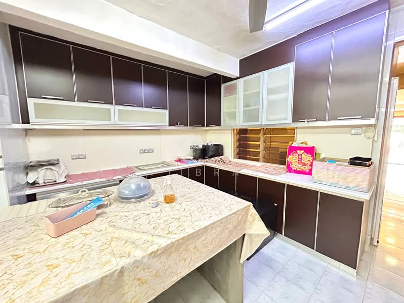 Rumah Teres 2-Tingkat untuk Dijual di Taman Permata (Ulu Kelang) - Azli Ibrahim - Kitchen - PropertyGuru.com.my