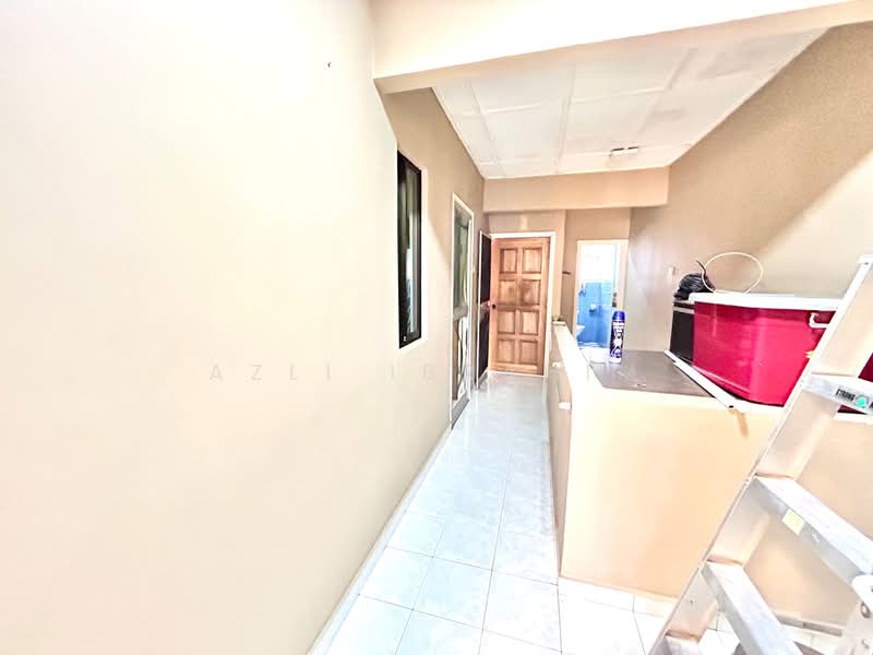 Rumah Teres 2-Tingkat untuk Dijual di Taman Permata (Ulu Kelang) - Azli Ibrahim - Corridor - PropertyGuru.com.my