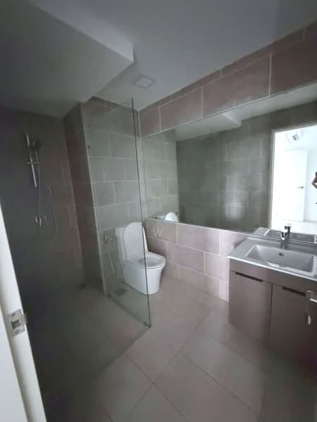 Kediaman Servis untuk Disewa di Residensi Estetik 8 (Est8) - Kew . - Bathroom - PropertyGuru.com.my