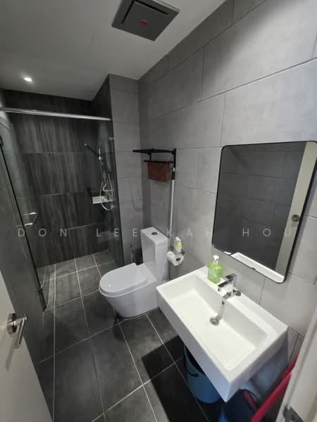 Kediaman Servis untuk Dijual di Meta City - Don Lee Kah Hou - Bathroom - PropertyGuru.com.my