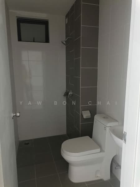 Condominium for Sale at Legendview - Yaw Bon Chai - Bathroom - PropertyGuru.com.my