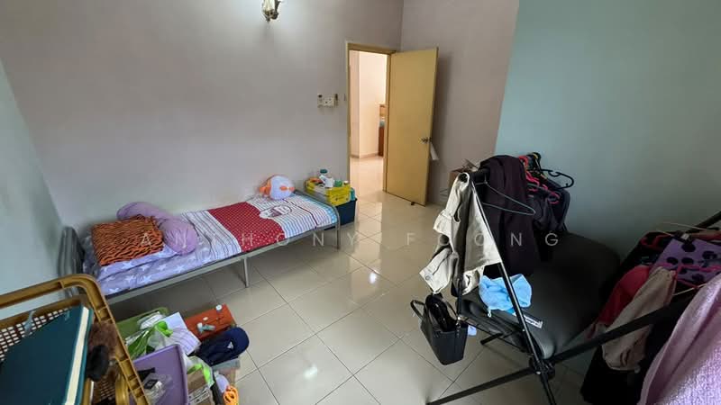 Semi-Detached House for Sale in Seri Aman Heights (Sungai Buloh) - Anthony Foong - Bedroom - PropertyGuru.com.my