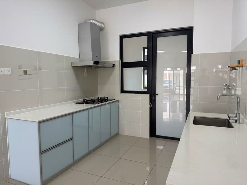 Cluster House for Rent in Eco Botanic (Iskandar Puteri (Nusajaya)) - Elynn Lam - Kitchen - PropertyGuru.com.my