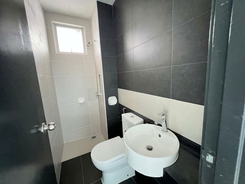 Service Residence for Sale at Vida Heights - Andy Low - Bathroom - PropertyGuru.com.my