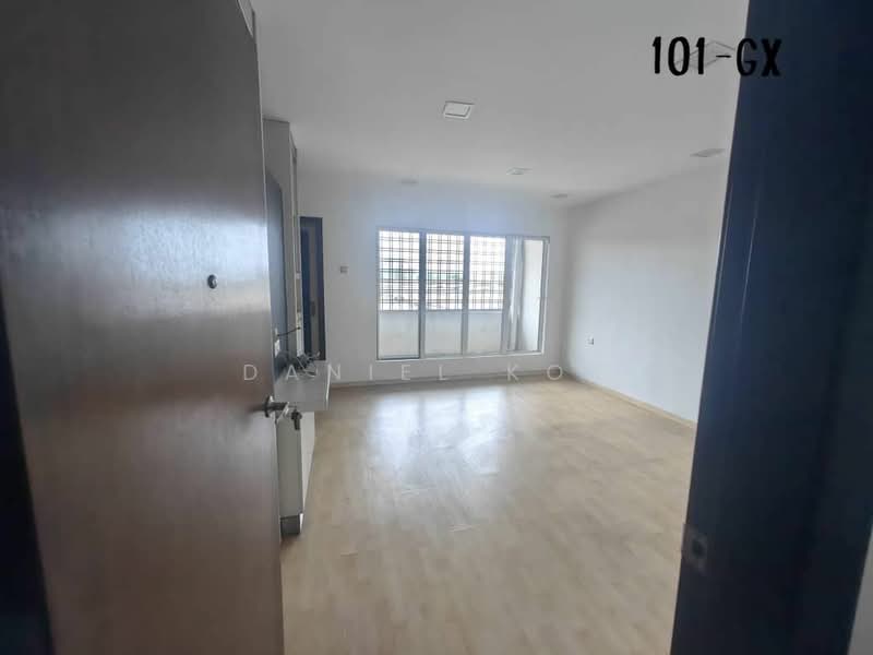 Rumah Teres 2-Tingkat untuk Dijual di Taman Eng Ann (Klang) - Daniel Kok - Living Room - PropertyGuru.com.my