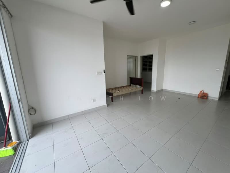 Pangsapuri untuk Disewa di Residensi Pandanmas 2 - Kenneth Low - Living Room - PropertyGuru.com.my