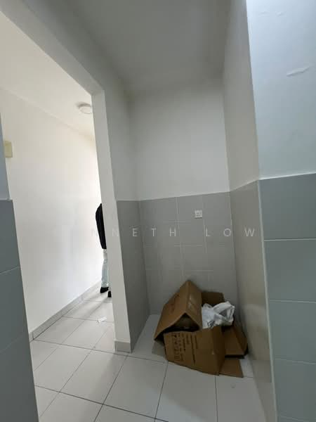 Pangsapuri untuk Disewa di Residensi Pandanmas 2 - Kenneth Low - Corridor - PropertyGuru.com.my