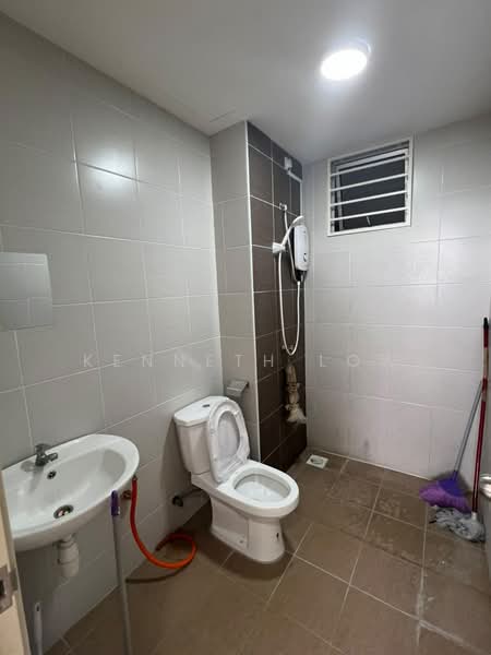 Pangsapuri untuk Disewa di Residensi Pandanmas 2 - Kenneth Low - Bathroom - PropertyGuru.com.my