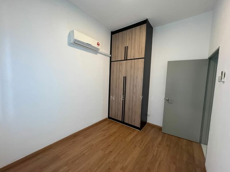 Condominium for Sale at Zeta Deskye (Alam Saujana) - Jasmine Yap - Bedroom - PropertyGuru.com.my